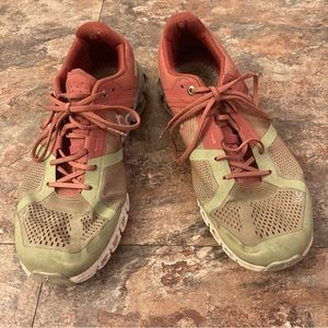 On Running Cloudflow Mesh Pink and Green Trainers Running Shoes
